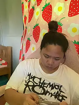 Chat XXX Live _UrSingleMamiBella_