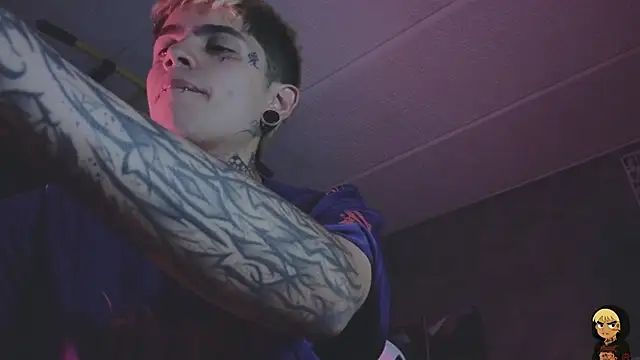 AcidMilo Live XXX Chat