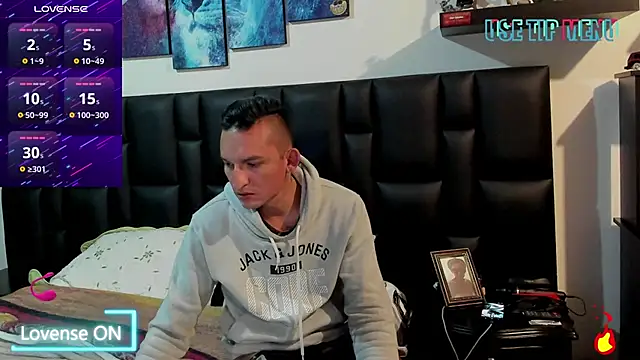 Mike_Waters Live XXX-chat
