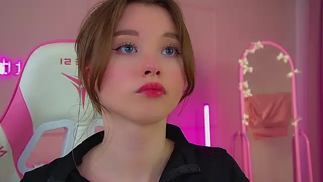 Živý XXX chat KeiraAsti
