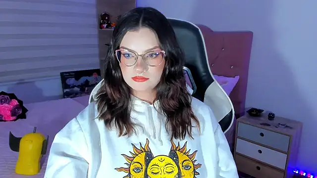 OphelianaRose33's Live XXX Chat