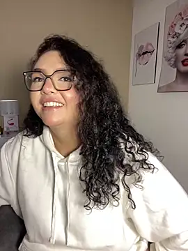 Chat XXX en directo de AlmaraRouge