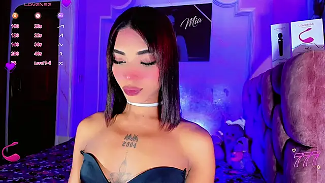 Chat XXX en directo de Mia_Castro_xx