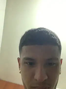 Anthony_clark1's Live XXX Chat