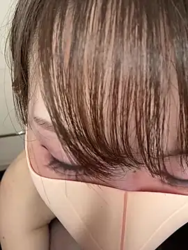 Chatroom XXX en direct de momo_mm