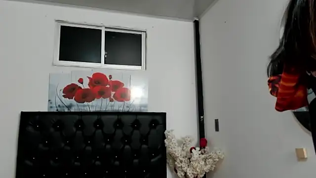 pinky_f00x Chat XXX in diretta