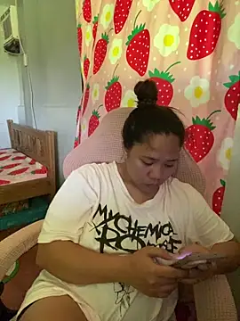 Chat +18 de _UrSingleMamiBella_ ao vivo