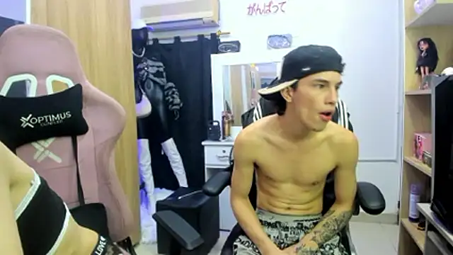 Czat XXX na żywo – Pride_couple