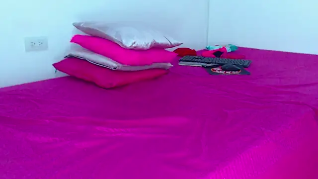 Milytylor's Live XXX Chat