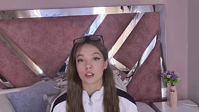 AmmyJones_'s Live XXX Chat