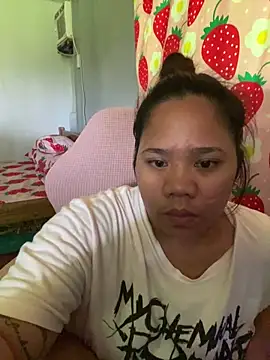 _UrSingleMamiBella_'s Live XXX Chat