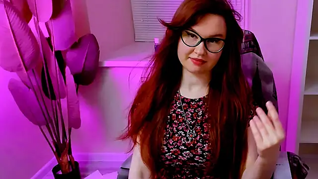 CarolGiggly's Live XXX Chat