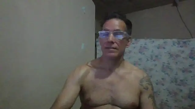 CaptainFox Chat XXX live