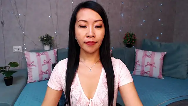 LiaPak Live XXX-Chat