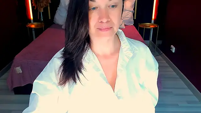 AnaMillsのライブXXXチャット