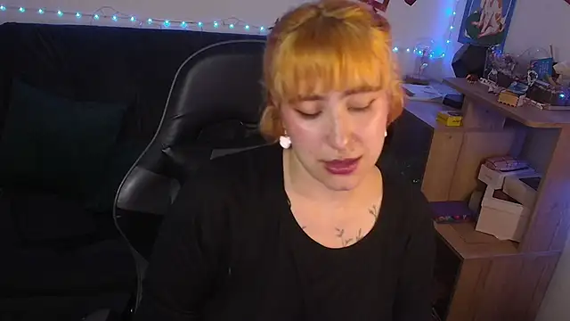 Miacatsito3's Live XXX Chat