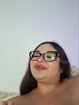צ'אט XXX בשידור חי של Nicolevega1