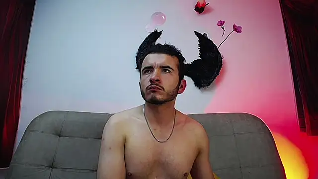 Noha-Wolf Adlı Modelin Canlı XXX Sohbeti
