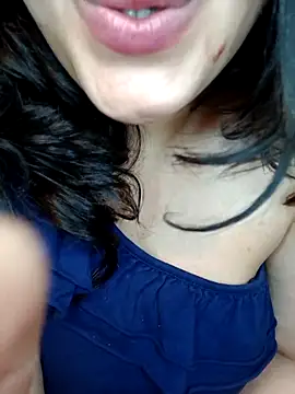 kitty_2000 XXX чат на живо