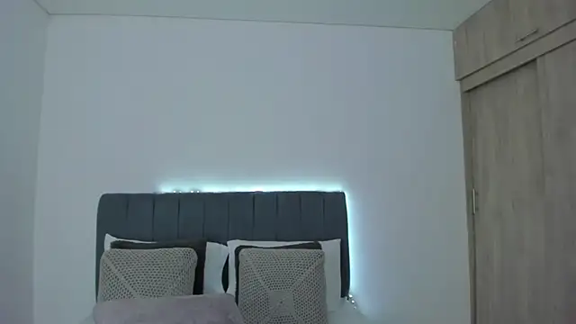 im_sarah34 Live XXX-Chat