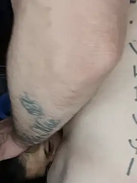 צ'אט XXX בשידור חי של Kavalao12