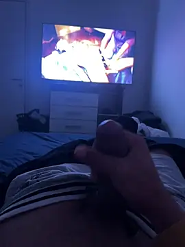 Tom18_hott Adlı Modelin Canlı XXX Sohbeti
