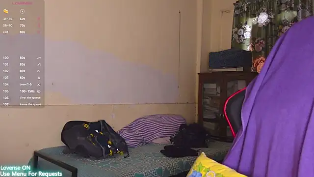 fuckkboy101 Adlı Modelin Canlı XXX Sohbeti