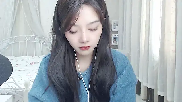 Romy-sweet 即時 XXX 聊天