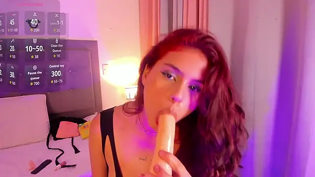 Carliet_66's Live XXX Chat