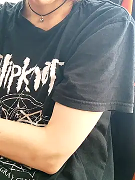 Chat +18 de Aashikalaa ao vivo