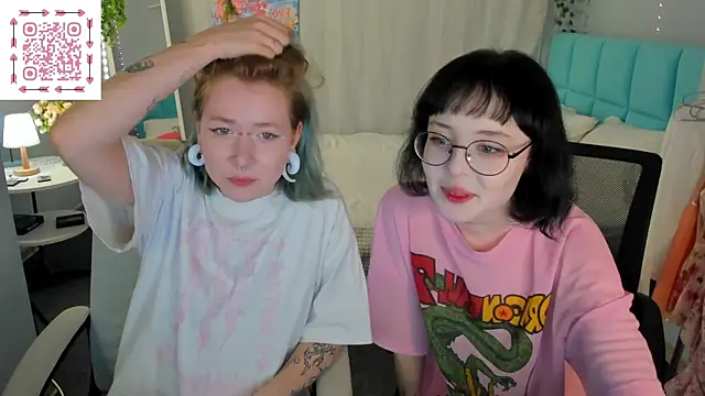 XXX chat uživo modela Elira_Vane