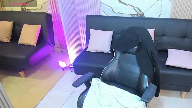 Онлайн чат XXX Athenaa_tay