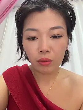 milkwine live XXX chat