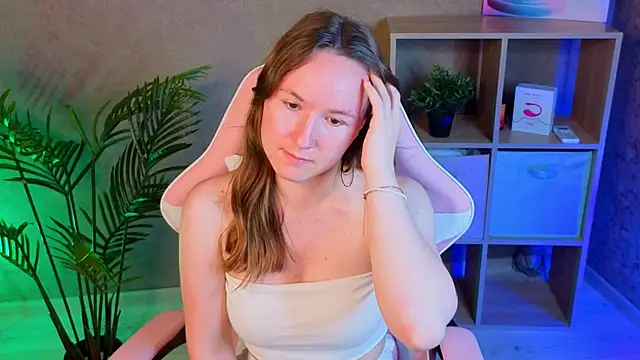 Chat XXX en directo de SindieStormm