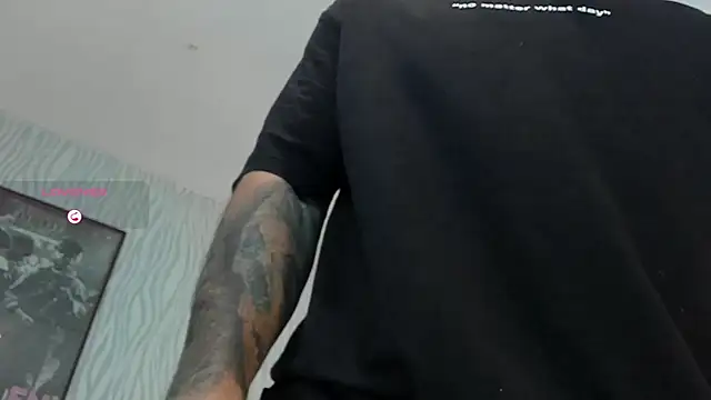 צ'אט XXX בשידור חי של dylan_jacobx