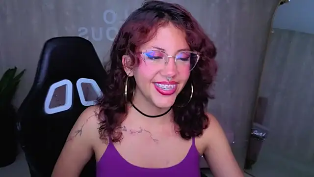 zoe_ch_ Adlı Modelin Canlı XXX Sohbeti