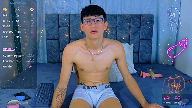 Živý XXX chat NicolasTorrez