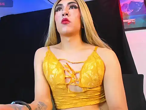 Chatroom XXX en direct de naughty_trans_dolls