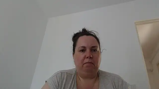 WendyRhoades: απευθείας συνομιλία ΧΧΧ