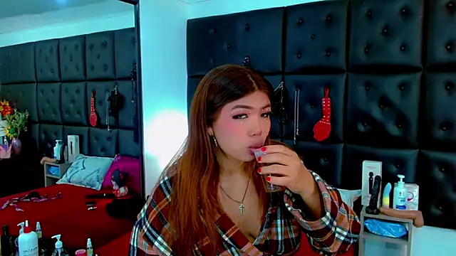 Cloelombard Chat XXX in diretta