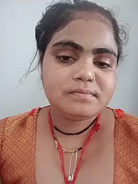 Riya_lovely0143 即時 XXX 聊天