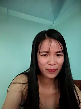 Geelio-playsx24's Live XXX Chat