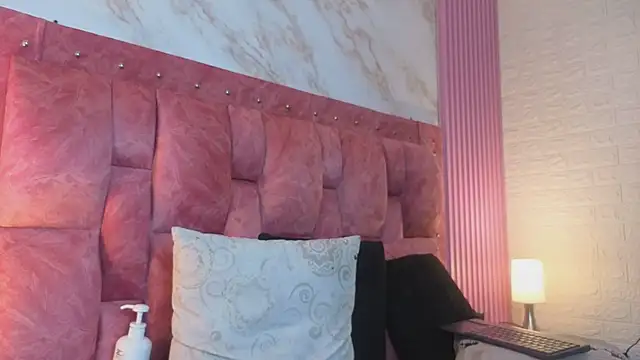 Katty_Roose2's Live XXX Chat