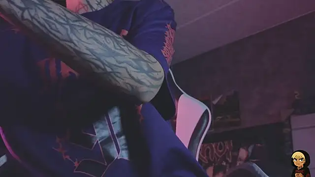 AcidMilo Chat XXX live
