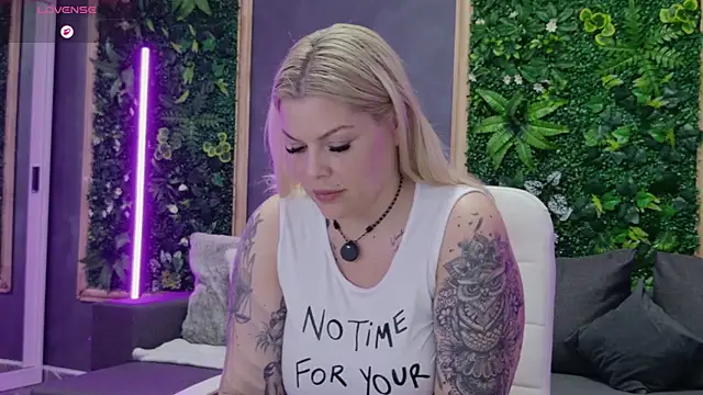 Chat XXX ao vivo de Issa_Jo
