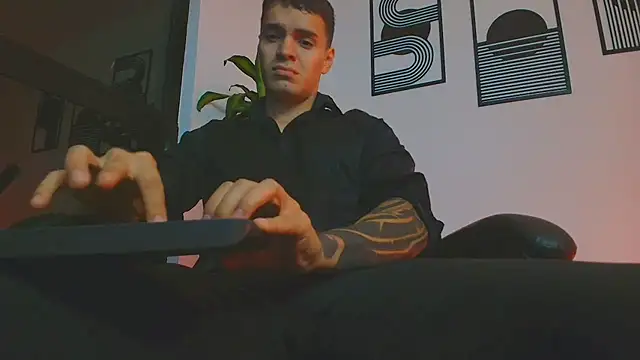 Chat XXX Live ALPHA_DOMINUS_