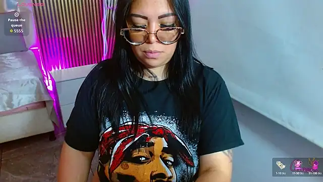 Chatroom XXX en direct de martinna_tay
