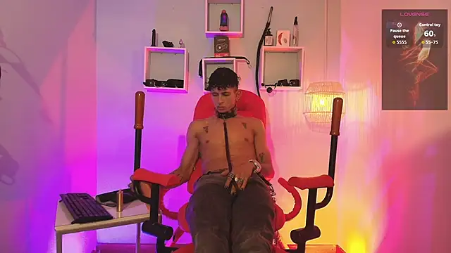 Maximoking26 Chat XXX in diretta