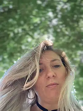 Crazy-Rosa Live XXX-chat
