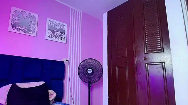 taylor_Stele Adlı Modelin Web Kamerası Şovu